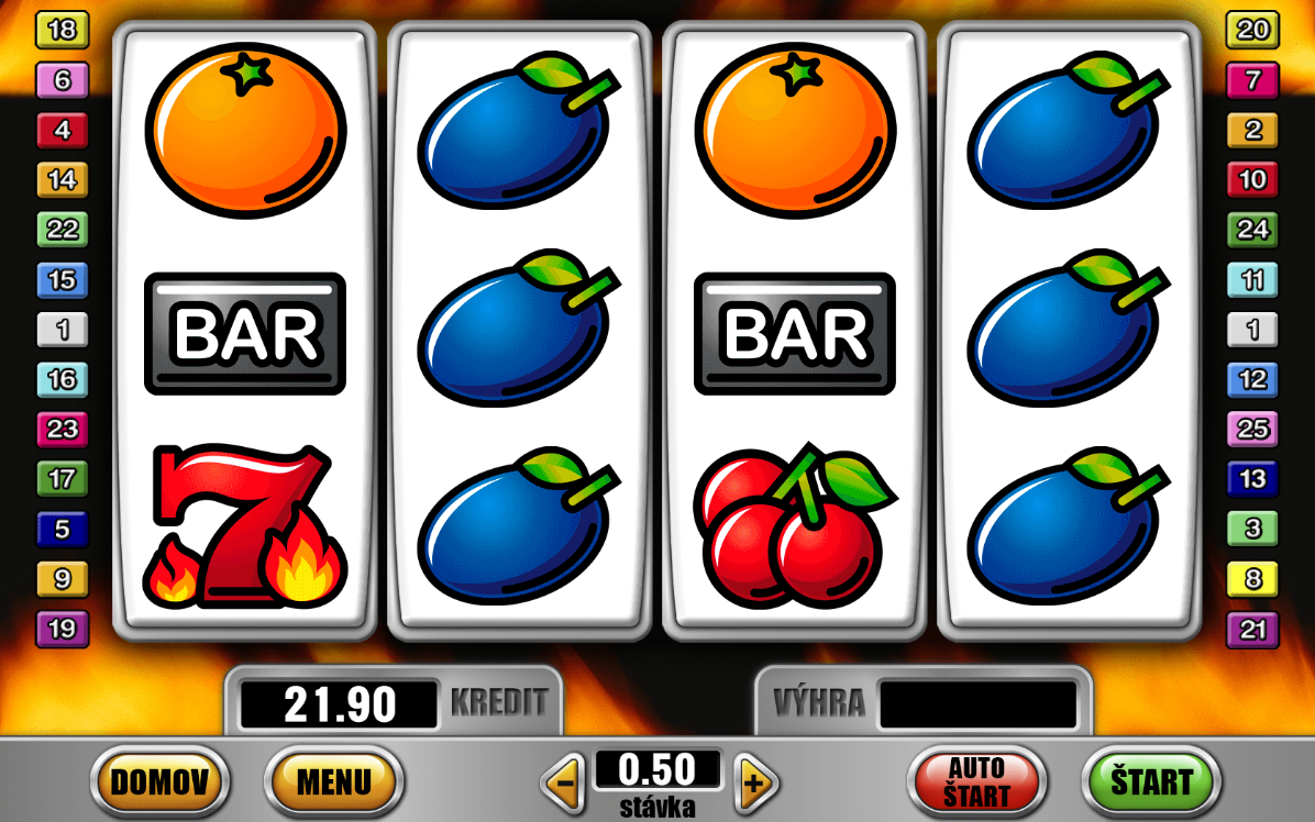 Screenshot z hry Extra Hot, na ktorom sú valce obsahujúce ovocia, sedmičky a BAR-u.